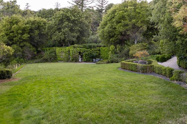 835 La Honda Road, Woodside CA: https://media.crmls.org/mediaz/0eef836a-a4eb-4a64-884f-0382128614c1.jpg