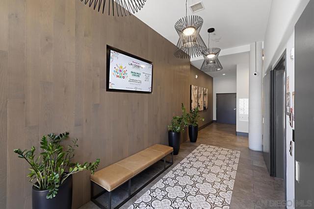 3957 30Th St, San Diego CA: https://media.crmls.org/mediaz/0eefa720-0cd4-4900-a66a-d1cdabc1eda4.jpg