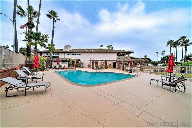 7313 San Luis, Carlsbad, California 92011, 3 Bedrooms Bedrooms, ,2 BathroomsBathrooms,Residential,For Sale,San Luis,240020247SD