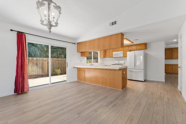 321 Pepper Dr., Tehachapi CA: https://media.crmls.org/mediaz/0ef085f9-9294-44c8-b54b-b0c48c4d3331.jpg
