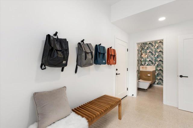 Detail Gallery Image 15 of 40 For 725 Cathy Ln, Cardiff By The Sea,  CA 92007 - 4 Beds | 2/1 Baths