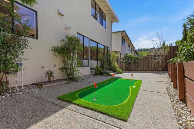 764 Bain Place, Redwood City CA: https://media.crmls.org/mediaz/0ef0aed2-2f20-446b-b578-60d5a87358a2.jpg