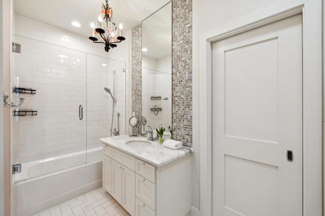 520 Berkeley Avenue, Menlo Park CA: https://media.crmls.org/mediaz/0ef199a5-9a21-4384-834b-f26f5f8c324a.jpg
