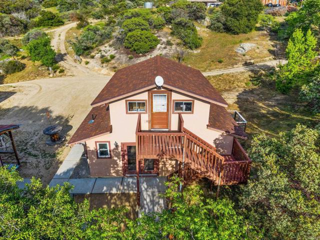 27751 Highway 79, Santa Ysabel CA: https://media.crmls.org/mediaz/0ef2109c-fff2-4843-9c86-76436dd1cadf.jpg