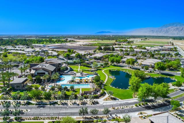 82460 W Mccarroll Drive, Indio CA: https://media.crmls.org/mediaz/0ef23aef-d7b9-4b4b-b533-c47a5dad6b7b.jpg