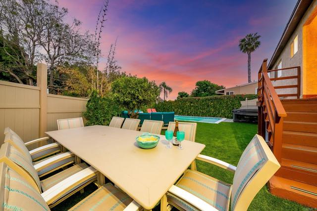 Detail Gallery Image 26 of 45 For 965 Rosecrans Street, San Diego,  CA 92106 - 4 Beds | 2/3 Baths