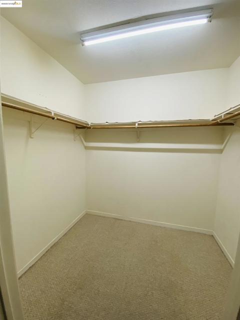 3540 Deer Hill Rd, Lafayette CA: https://media.crmls.org/mediaz/0ef2873a-06b2-4dfe-827f-5039140cd62a.jpg