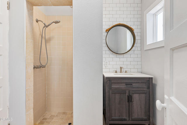 Detail Gallery Image 12 of 22 For 1488 W Sunset Bld #1486,  Los Angeles,  CA 90026 - 1 Beds | 1 Baths