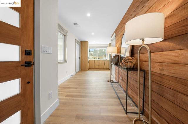 713 Midcrest Way, El Cerrito CA: https://media.crmls.org/mediaz/0ef360db-9fb9-4806-90c7-26237b8eb21d.jpg