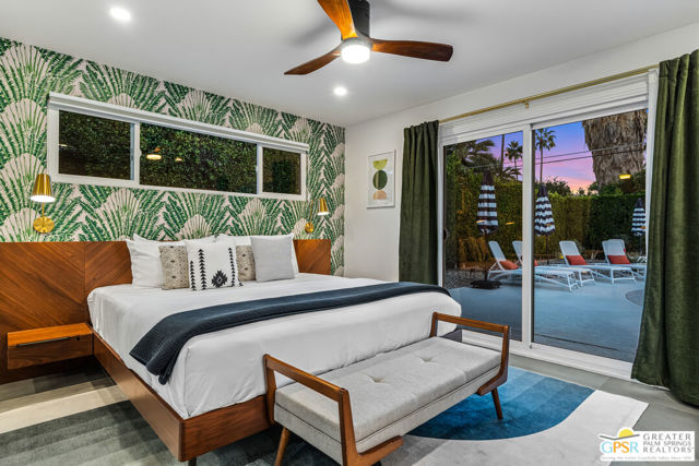 281 E Ocotillo Avenue, Palm Springs CA: https://media.crmls.org/mediaz/0ef47cc9-2bbb-44db-800b-104d64fd28ec.jpg