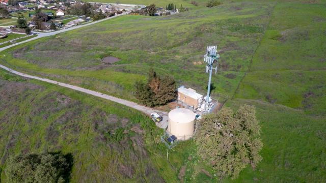 0 New Avenue, Morgan Hill CA: https://media.crmls.org/mediaz/0ef4a96d-def3-41e4-ba0f-d5b88d4f3d9a.jpg