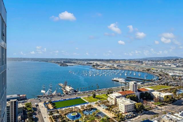 1388 Kettner Blvd, San Diego CA: https://media.crmls.org/mediaz/0ef4d331-7ab5-4b98-8fdd-39b1c136a95e.jpg