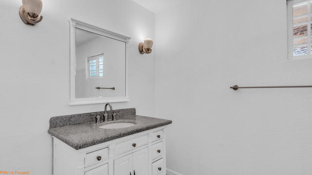 52190 Avenida Rubio, La Quinta CA: https://media.crmls.org/mediaz/0ef534ae-989e-4727-b18a-e1ac686471b2.jpg