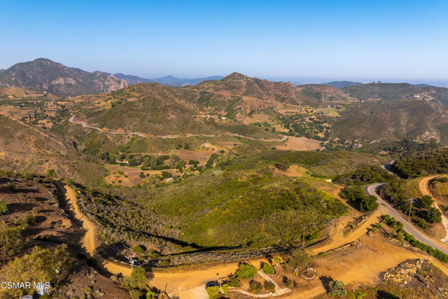 0 Malibu Road, Malibu CA: https://media.crmls.org/mediaz/0ef57349-873d-4457-8518-b0ff11635200.jpg