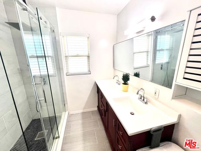 4340 Sepulveda Boulevard, Sherman Oaks CA: https://media.crmls.org/mediaz/0ef690d6-d4d2-4471-b7ed-558dd0eed519.jpg
