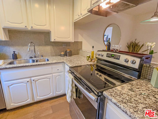 2624 Kansas Avenue, 11 photo 7
