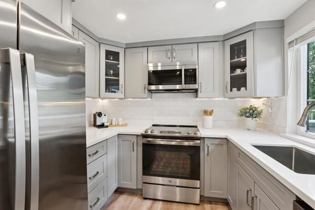 2890 Buena Crest Court, San Jose CA: https://media.crmls.org/mediaz/0ef74cf7-c4a0-41dd-8ce2-30accbaf5877.jpg