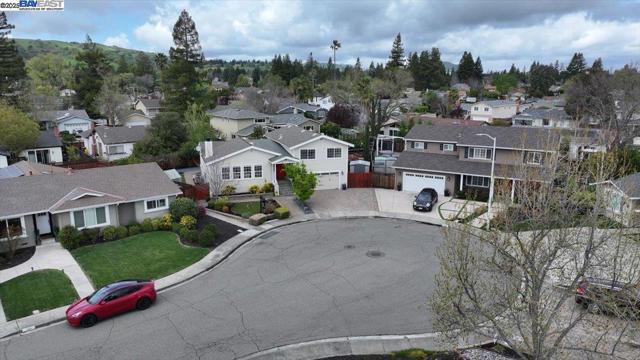 297 Ludlow Pl, San Ramon CA: https://media.crmls.org/mediaz/0ef81d09-f9bb-43d2-8406-4ad8f3281ea1.jpg