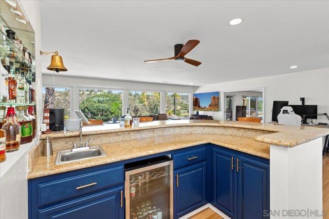 20403 Rancho Villa Rd, Ramona CA: https://media.crmls.org/mediaz/0ef86ae6-327c-4324-bdfc-72bab19069e4.jpg