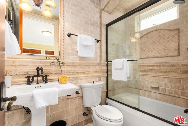 Image 14 of 38 For 919 Gretna Green Way