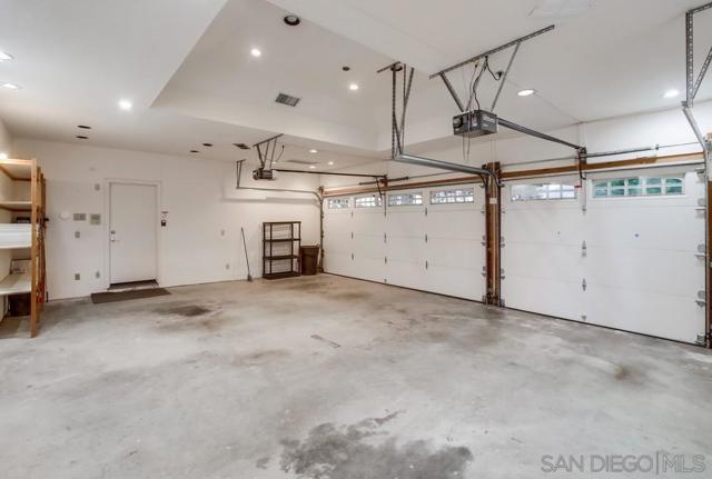 14442 Ranch Trail Drive, El Cajon CA: https://media.crmls.org/mediaz/0ef9460d-1708-4278-9871-418479fa78c4.jpg