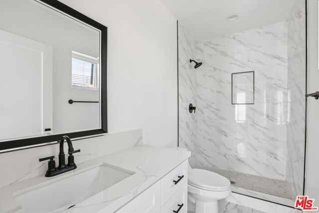 2111 1/2 Holly Drive, Los Angeles CA: https://media.crmls.org/mediaz/0efa4092-6e3d-4e3c-8be8-5bff2c0cdf24.jpg