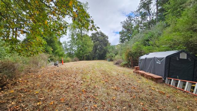 20245 Gist Road, Los Gatos CA: https://media.crmls.org/mediaz/0efb3a5e-3b21-45b3-b2d1-f541a239120a.jpg