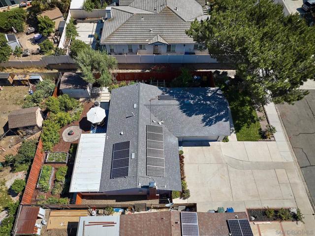 12835 Reo Real Dr, Poway CA: https://media.crmls.org/mediaz/0efc6183-0c30-4548-9d3d-95a141d0c17c.jpg