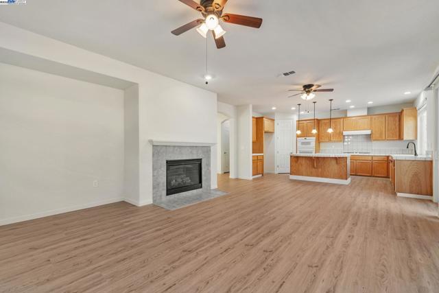 5675 Arcadia Cir, Discovery Bay CA: https://media.crmls.org/mediaz/0efcc9c8-2770-4ac6-b65b-5e6e04c32dfa.jpg