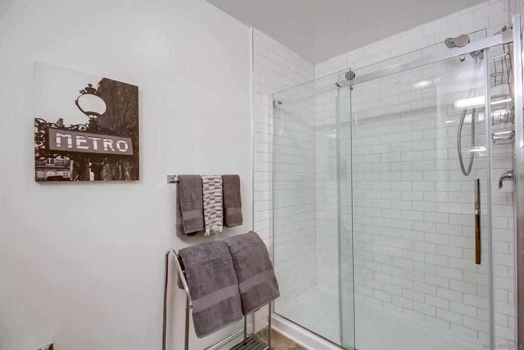 1150 J - photo 17