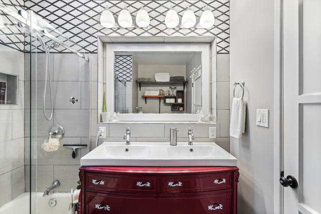 5523 Graywood Avenue, Lakewood CA: https://media.crmls.org/mediaz/0effefbf-2e58-433b-a45f-6666e577b867.jpg