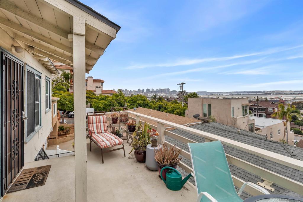1809 Linwood Street - photo 6