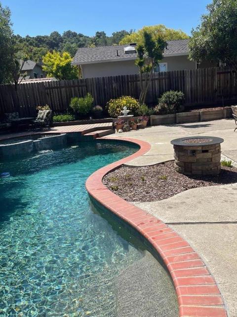 1430 Welburn Avenue, Gilroy CA: https://media.crmls.org/mediaz/0f0087d7-6b81-405a-b66b-214d19146f7b.jpg