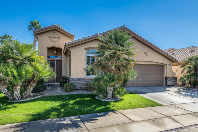 43328 Heritage Palms N Drive, Indio CA: https://media.crmls.org/mediaz/0f00a762-567d-42f0-a4ec-6f94292758de.jpg