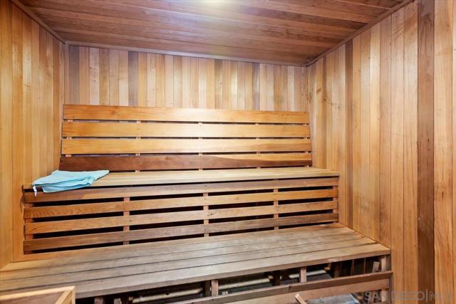 Image 30 of 33 For 10367 Azuaga St  168