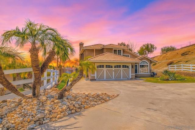 9410 Brian Way, El Cajon CA: https://media.crmls.org/mediaz/0f03b703-550f-4896-9341-297957036635.jpg
