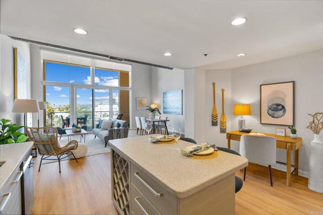 Detail Gallery Image 9 of 34 For 550 Seagaze Dr #26,  Oceanside,  CA 92054 - 1 Beds | 2 Baths