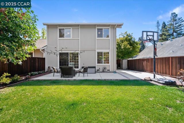 33 Leeds Ct E, Danville CA: https://media.crmls.org/mediaz/0f04824d-44aa-4857-a8ad-1e23d45fda4e.jpg