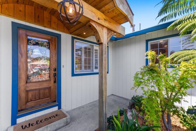 2257 Juan Pablo Lane, Santa Cruz CA: https://media.crmls.org/mediaz/0f04f99c-c552-4098-a66d-9a04b746b2f7.jpg