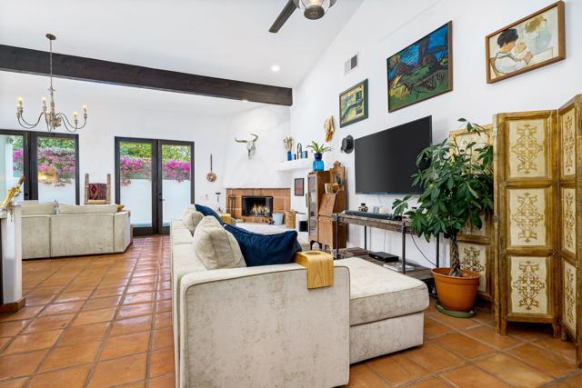 53845 Avenida Cortez, La Quinta CA: https://media.crmls.org/mediaz/0f050c2a-4e51-4b62-b5b2-4787845d2285.jpg