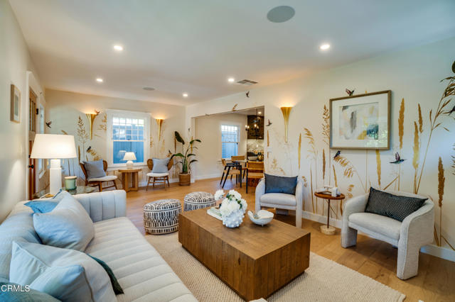 1100 Meridian Avenue, South Pasadena CA: https://media.crmls.org/mediaz/0f051453-b864-4f14-ad28-ef6fc8ab5dd4.jpg