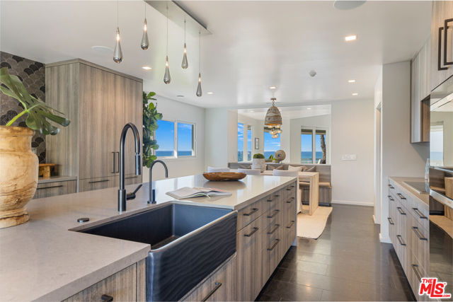 31558 Victoria Point Road, Malibu, California 90265, 4 Bedrooms Bedrooms, ,4 BathroomsBathrooms,Single Family Residence,For Sale,Victoria Point,24414895