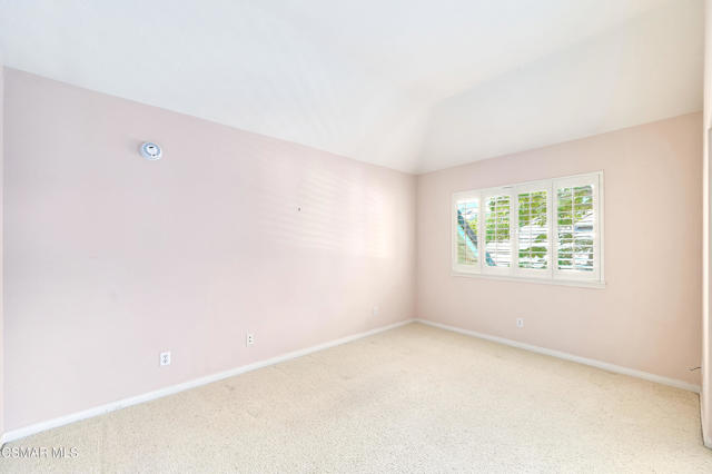 3041 Three Springs Drive, Westlake Village CA: https://media.crmls.org/mediaz/0f06a95c-b8d7-4cfb-bbab-9c7906a20ca8.jpg