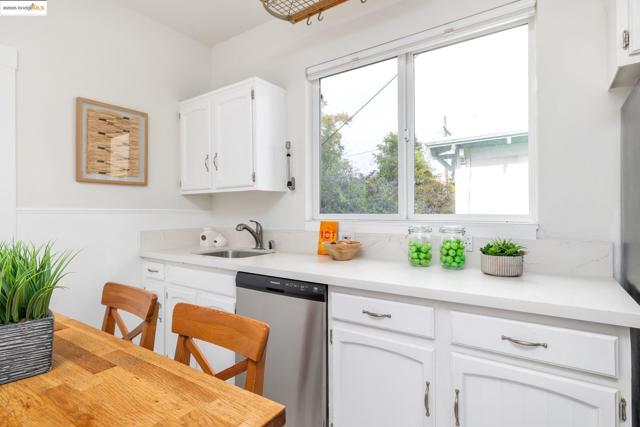 2406 10th, Berkeley CA: https://media.crmls.org/mediaz/0f07aa48-b349-4943-aefa-ce039952e9a8.jpg