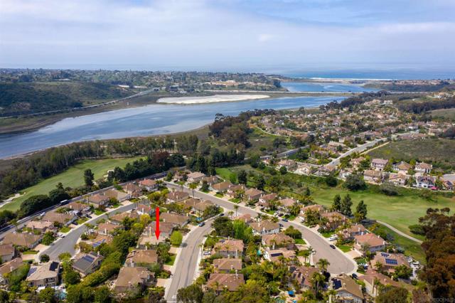 1413 Branta, Carlsbad CA: https://media.crmls.org/mediaz/0f083f47-60a6-4334-8881-964c8473444c.jpg