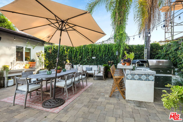 4635 Bellflower Avenue, North Hollywood CA: https://media.crmls.org/mediaz/0f089152-d592-40fa-94c3-c9afbda04147.jpg