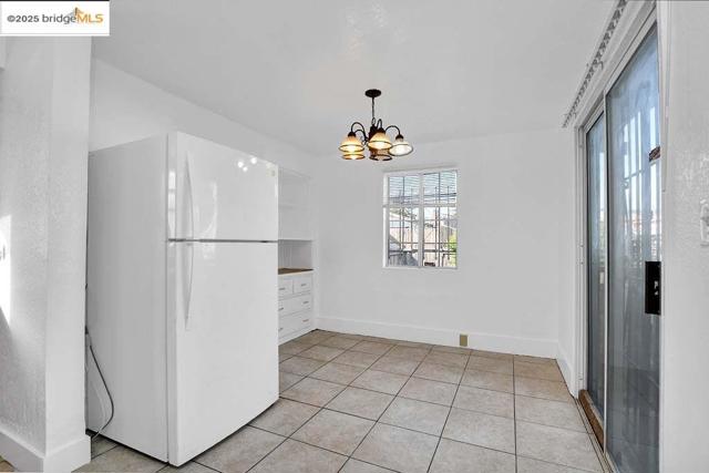 5540 E 17Th St, Oakland CA: https://media.crmls.org/mediaz/0f08b44a-216b-4b4c-9f77-d8825fd4348c.jpg