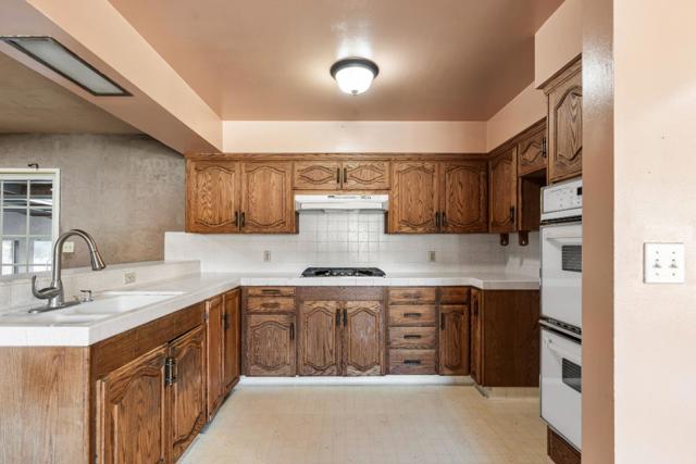 641 Main Street, Soledad CA: https://media.crmls.org/mediaz/0f09b0f9-f24a-4802-ac7a-c178fee3a982.jpg