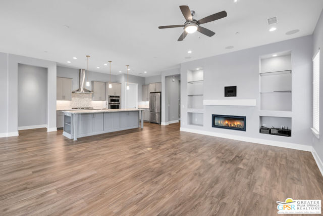 14 Cork Tree, Rancho Mirage CA: https://media.crmls.org/mediaz/0f0aa8c2-96be-4139-a026-d01e2bac6bea.jpg