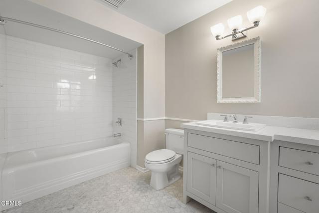 540 Woodland Road, Pasadena CA: https://media.crmls.org/mediaz/0f0ab4a7-e230-48a8-a3db-9dd8a1f889dc.jpg